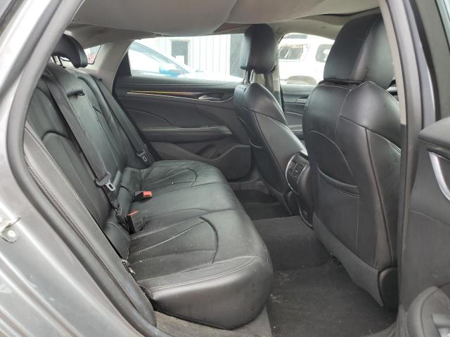 1G4ZP5SS4JU143960 - 2018 BUICK LACROSSE ESSENCE GRAY photo 10