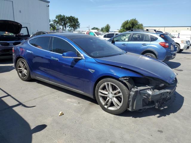 5YJSA1E29GF128626 - 2016 TESLA MODEL S BLUE photo 4