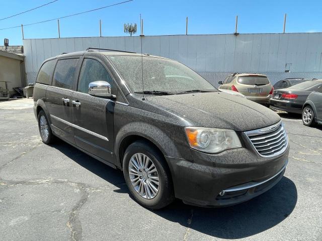 2A4RR6DG3BR714229 - 2011 CHRYSLER TOWN & COU LIMITED BLACK photo 1