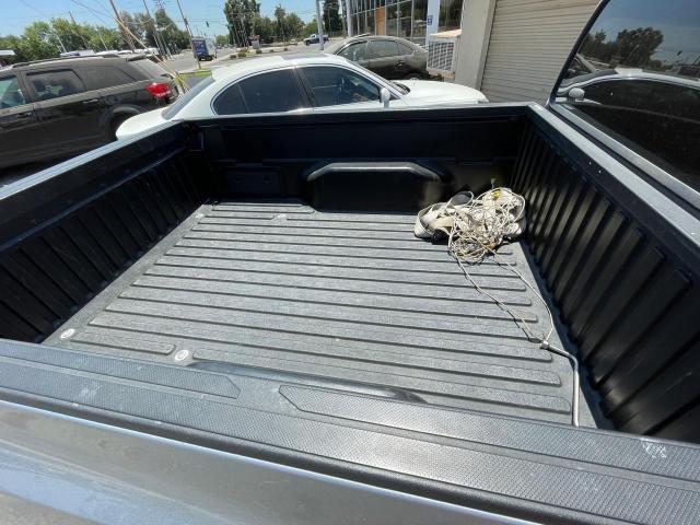 5TFRX5GN3JX110583 - 2018 TOYOTA TACOMA ACCESS CAB GRAY photo 6