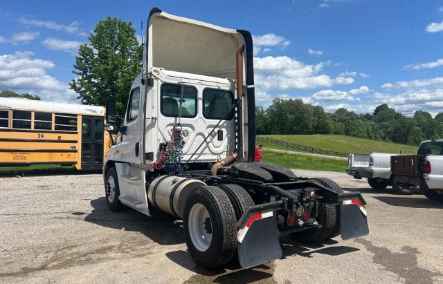 1FUBGEDV7ELFT4296 - 2014 FREIGHTLINER CASCADIA 1 WHITE photo 3
