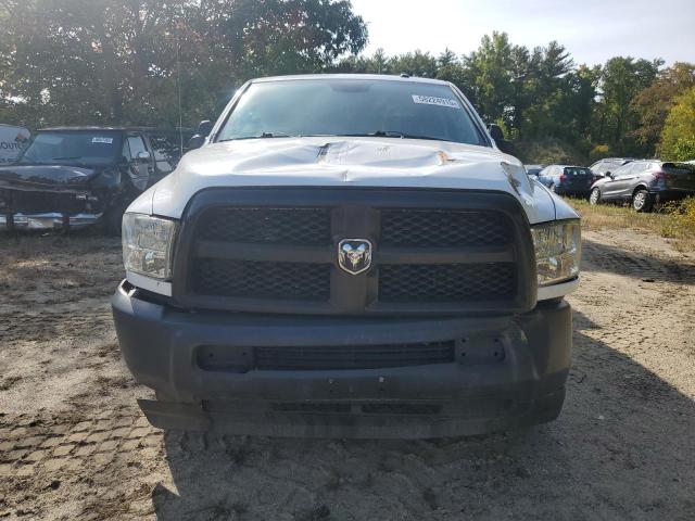 3C6UR4HJ1JG241694 - 2018 RAM 2500 ST Weiß Foto 5