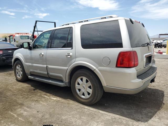5LMFU27R54LJ16175 - 2004 LINCOLN NAVIGATOR GRAY photo 2