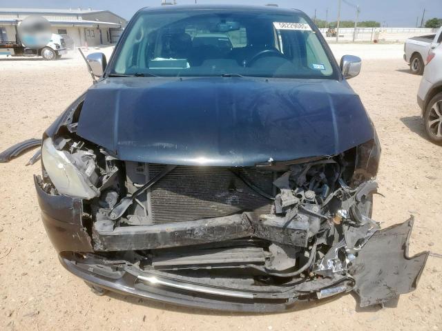 2C4RC1CG5CR339795 - 2012 CHRYSLER TOWN & COU TOURING L BLACK photo 5