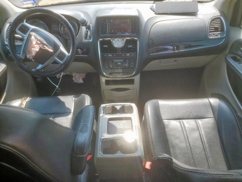 2C4RC1CG5CR339795 - 2012 CHRYSLER TOWN & COU TOURING L BLACK photo 8