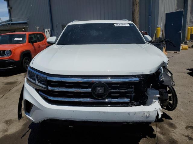 1V2JE2CA5NC230188 - 2022 VOLKSWAGEN ATLAS CROS SE Белый фото 5