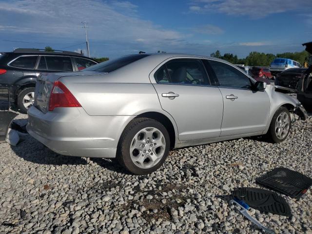 3FAHP0HGXAR206868 - 2010 FORD FUSION SE SILVER photo 3