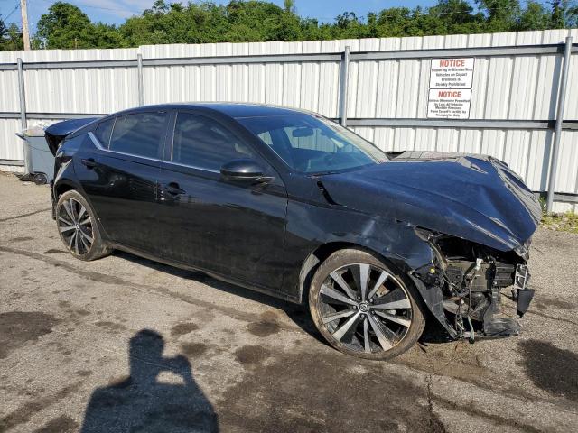 1N4BL4CV2NN369554 - 2022 NISSAN ALTIMA SR BLACK photo 4