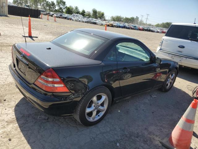 WDBKK65F21F193204 - 2001 MERCEDES-BENZ SLK 320 BLACK photo 3