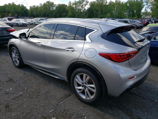 SJKCH5CP8HA015683 - 2017 INFINITI QX30 BASE SILVER photo 2