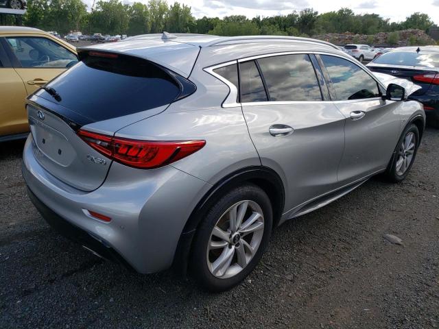 SJKCH5CP8HA015683 - 2017 INFINITI QX30 BASE SILVER photo 3