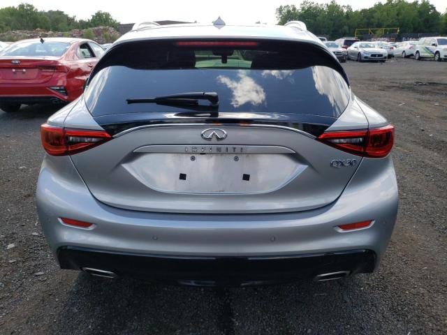 SJKCH5CP8HA015683 - 2017 INFINITI QX30 BASE SILVER photo 6