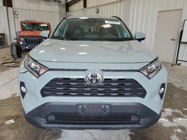 2T3A1RFV3KW062418 - 2019 TOYOTA RAV4 XLE PREMIUM GRAY photo 5