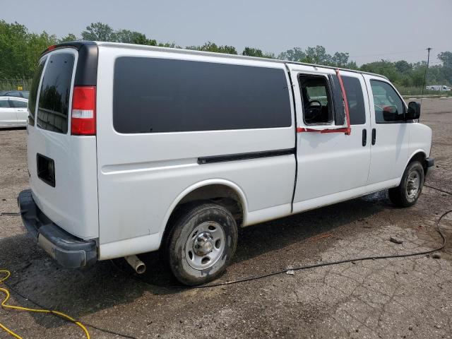 1GAZGPF72N1212098 - 2022 CHEVROLET EXPRESS G3 LT WHITE photo 3