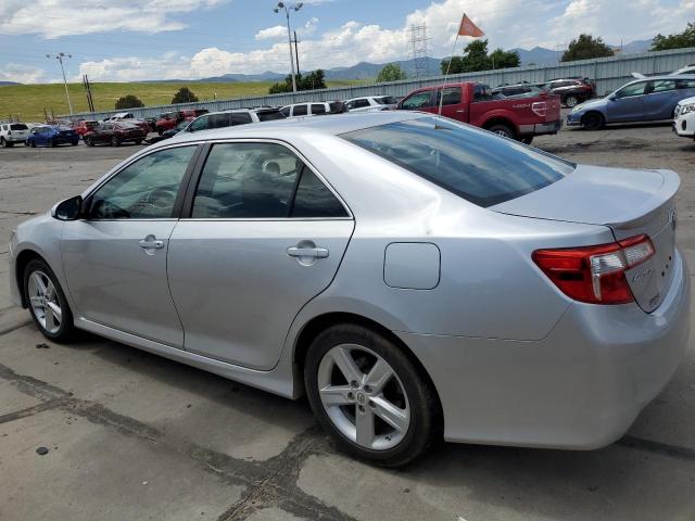 4T1BF1FK5CU113652 - 2012 TOYOTA CAMRY BASE SILVER photo 2