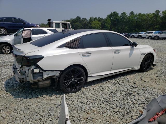 1HGCV1F96JA144143 - 2018 HONDA ACCORD TOURING WHITE photo 3