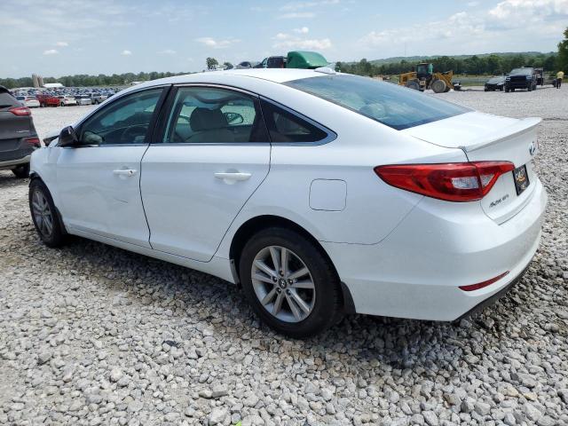 5NPE24AF8FH206186 - 2015 HYUNDAI SONATA SE WHITE photo 2