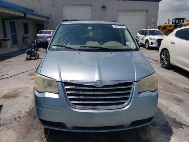 2A4RR4DE8AR165970 - 2010 CHRYSLER TOWN & COU LX BLUE photo 5