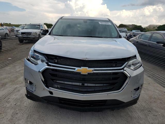 1GNERFKWXLJ313661 - 2020 CHEVROLET TRAVERSE LS SILVER photo 5