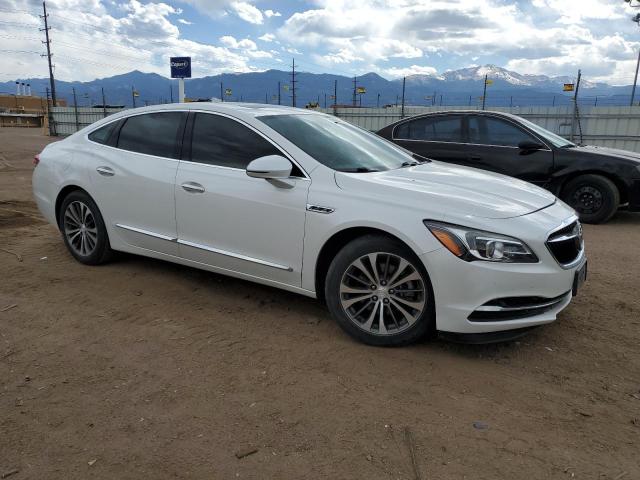 1G4ZP5SS3JU131668 - 2018 BUICK LACROSSE ESSENCE WHITE photo 4