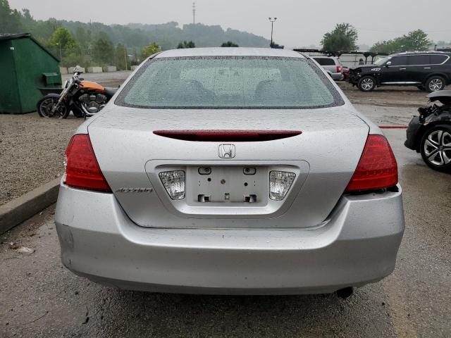 1HGCM56107A165289 - 2007 HONDA ACCORD VALUE SILVER photo 6