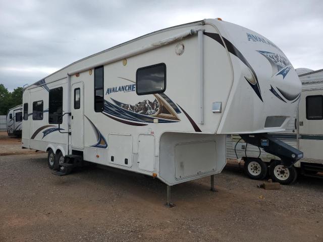 4YDF34328DE760124 - 2013 KEYSTONE AVALANCHE თეთრი ფოტო 1