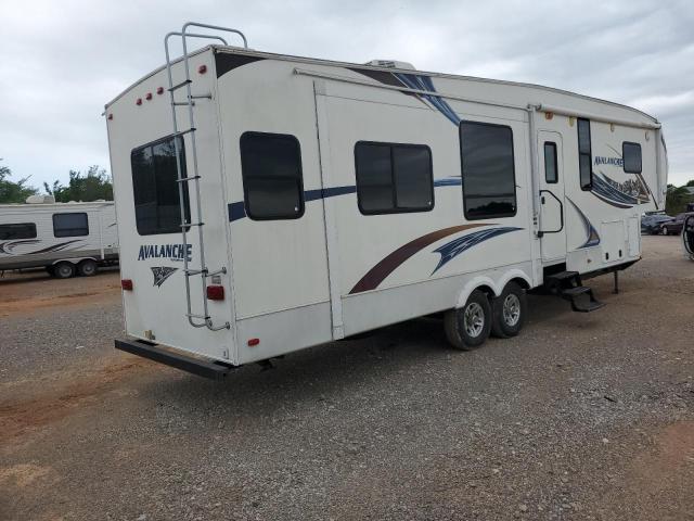 4YDF34328DE760124 - 2013 KEYSTONE AVALANCHE თეთრი ფოტო 4