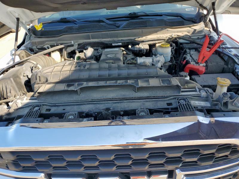 3C6UR5DL7NG272225 - 2022 RAM 2500 BIG HORN/LONE STAR WHITE photo 11