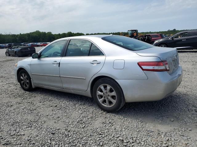 4T4BF3EK8BR095729 - 2011 TOYOTA CAMRY BASE ვერცხლისფერი ფოტო 2