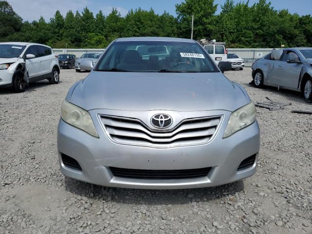 4T4BF3EK8BR095729 - 2011 TOYOTA CAMRY BASE ვერცხლისფერი ფოტო 5