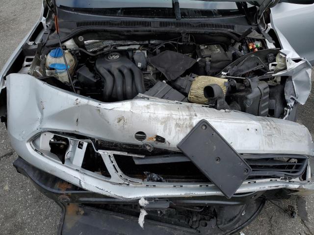3VW2K7AJ3BM338170 - 2011 VOLKSWAGEN JETTA BASE فضي صورة 11