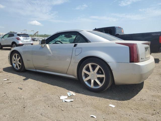 1G6YV36A275601366 - 2007 CADILLAC XLR SILVER photo 2