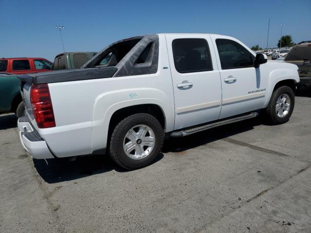 3GNEC22J49G199701 - 2009 CHEVROLET AVALANCHE C1500 LT WHITE photo 3