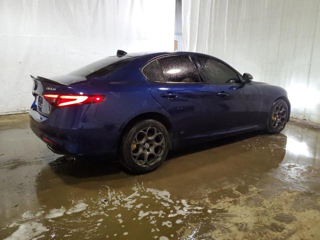 ZARFAEDN5H7546697 - 2017 ALFA ROMEO GIULIA Q4 蓝色 照片 3