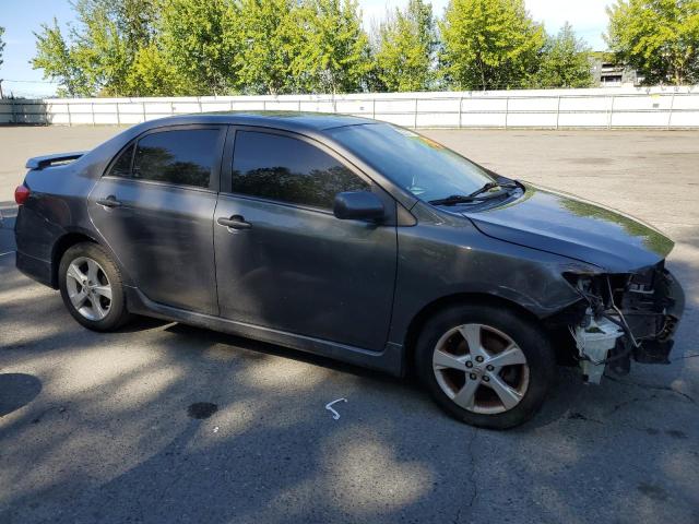 2T1BU4EE2DC974275 - 2013 TOYOTA COROLLA BASE GRAY photo 4