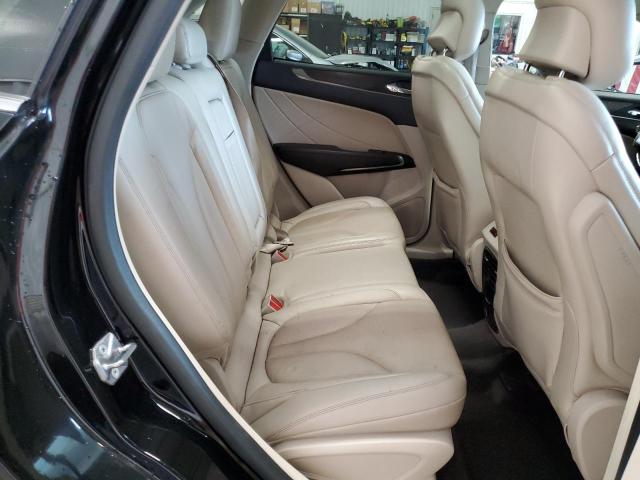 5LMTJ3DH4JUL12501 - 2018 LINCOLN MKC RESERVE შავი ფოტო 10