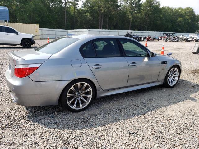 WBSNB93506B584773 - 2006 BMW M5 SILVER photo 3