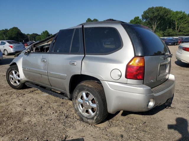 1GKDT13S052104256 - 2005 GMC ENVOY SILVER photo 2