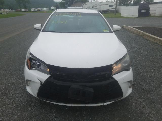 4T1BF1FK8GU602777 - 2016 TOYOTA CAMRY LE WHITE photo 5