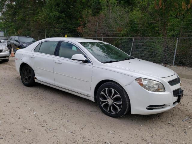 1G1ZH57B394173157 - 2009 CHEVROLET MALIBU 1LT WHITE photo 4