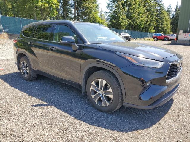 5TDGZRBH0MS549292 - 2021 TOYOTA HIGHLANDER XLE BLACK photo 4