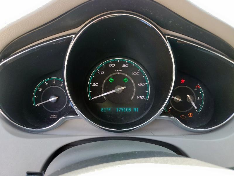 1G1ZC5E00CF259327 - 2012 CHEVROLET MALIBU 1LT WHITE photo 9