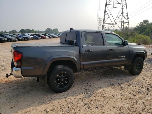 3TMAZ5CN2JM078504 - 2018 TOYOTA TACOMA DOUBLE CAB GRAY photo 3