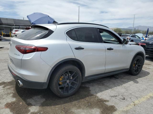 ZASFAKBN1J7B92055 - 2018 ALFA ROMEO STELVIO TI ვერცხლისფერი ფოტო 3
