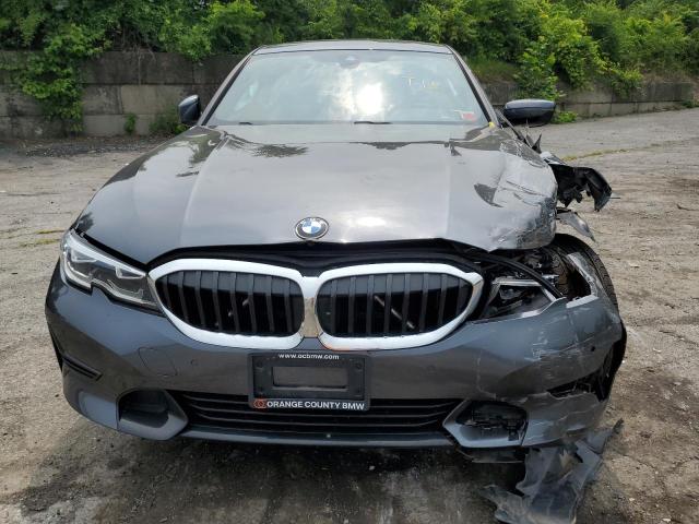 3MW5R7J01M8B84733 - 2021 BMW 330XI GRAY photo 5