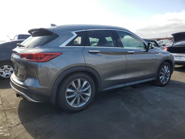 3PCAJ5M17KF135319 - 2019 INFINITI QX50 ESSENTIAL GRAY photo 3