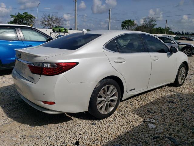 JTHBW1GG7D2026295 - 2013 LEXUS ES 300H WHITE photo 3