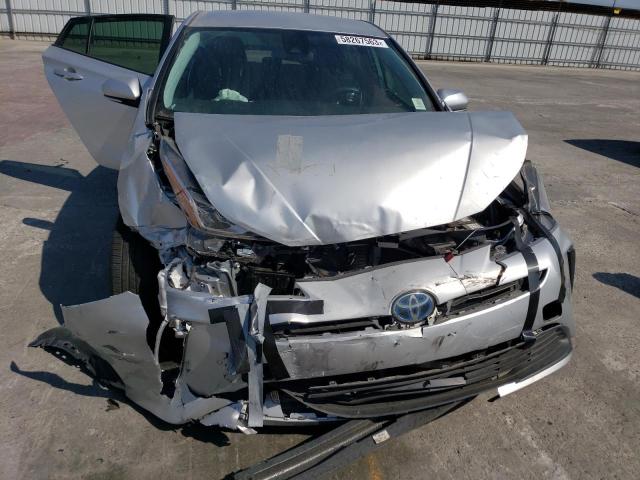 JTDKARFU1L3122535 - 2020 TOYOTA PRIUS L SILVER photo 12