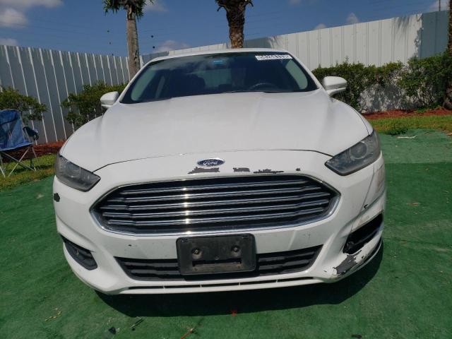 3FA6P0LU1GR100743 - 2016 FORD FUSION SE HYBRID WHITE photo 5