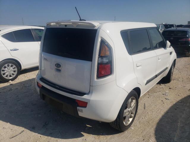 KNDJT2A23A7151334 - 2010 KIA SOUL + WHITE photo 4